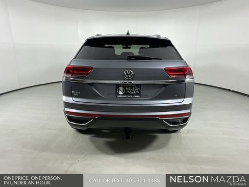 Used 2023 Volkswagen Atlas Cross Sport SE image 9