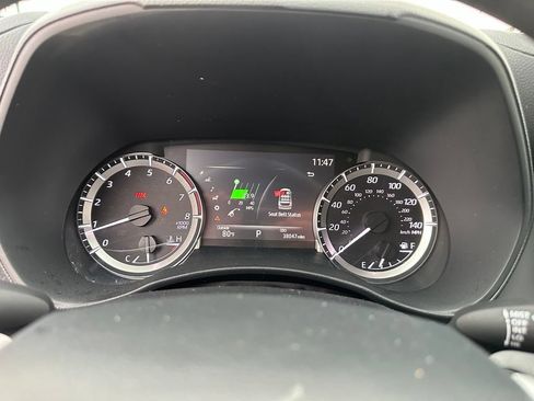 Used 2023 Toyota Highlander L FWD image 16