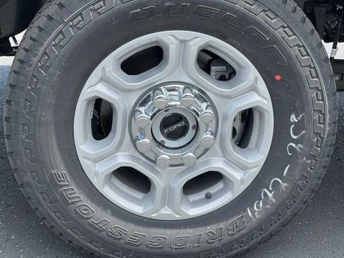 New 2026 Ford F250 XLT w/ 360-Degree Camera Package AWD/4WD image 19