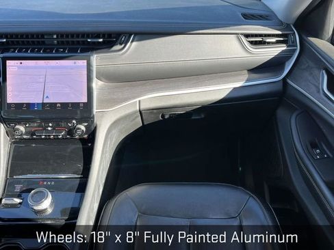 Used 2023 Jeep Grand Cherokee Limited image 18