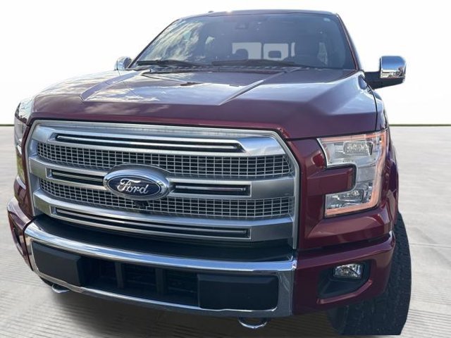 Used 2015 Ford F150 Platinum w/ Equipment Group 701A Luxury AWD/4WD image 2