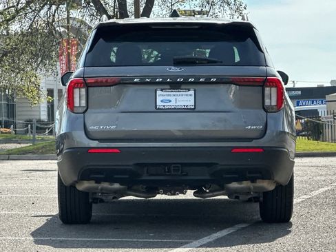Certified 2025 Ford Explorer Active image 8