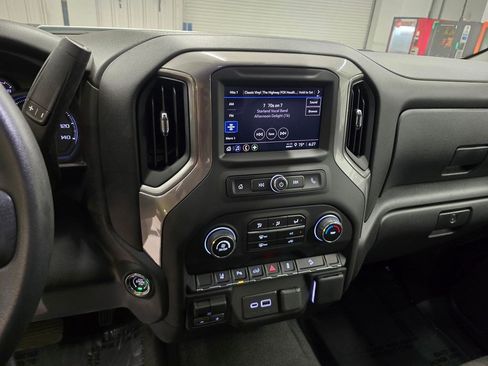 Used 2025 Chevrolet Silverado 2500 Custom w/ Custom Value Package AWD/4WD image 25