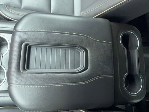 Used 2024 Chevrolet Tahoe Premier image 33