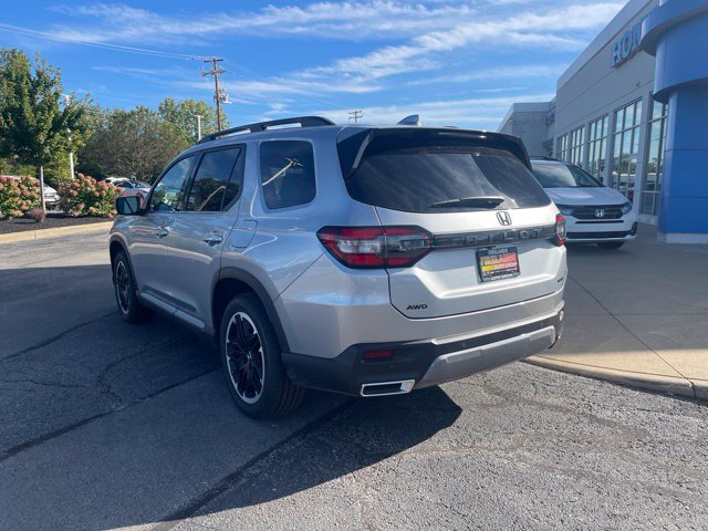 New 2026 Honda Pilot Touring image 10