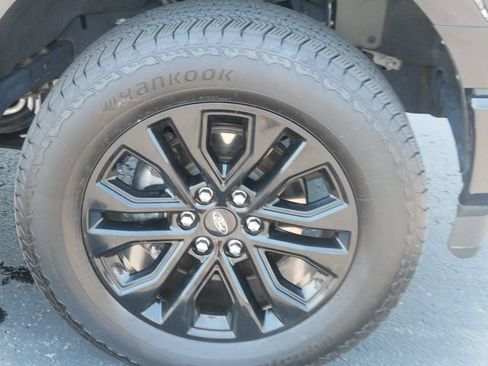 Used 2021 Ford F150 Lariat w/ Equipment Group 502A High AWD/4WD image 5