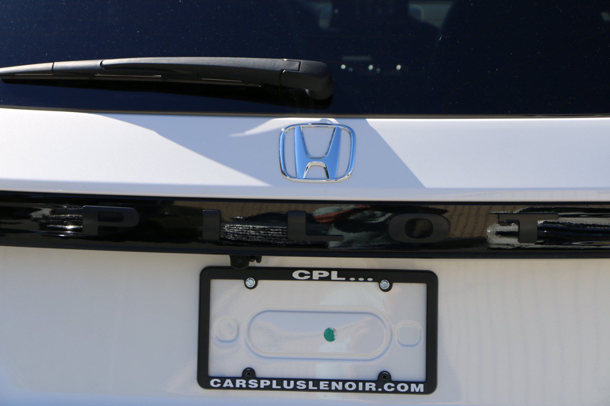 Used 2025 Honda Pilot EX-L image 5
