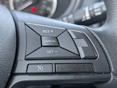 Used 2024 Nissan Kicks S image 16