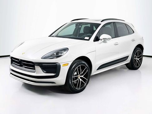 New 2026 Porsche Macan image 1