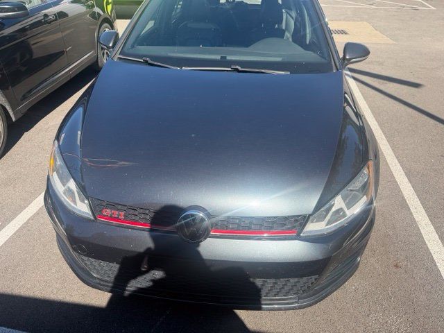Used 2017 Volkswagen GTI SE FWD image 4