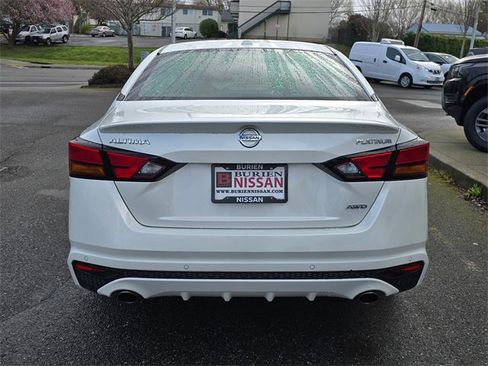 Used 2019 Nissan Altima 2.5 Platinum image 8
