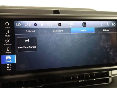Used 2025 Jeep Wrangler Unlimited Sahara w/ Safety Group AWD/4WD image 34