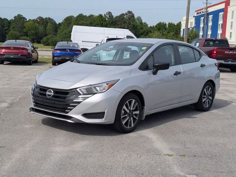 Used 2024 Nissan Versa S w/ S Plus Package FWD image 7