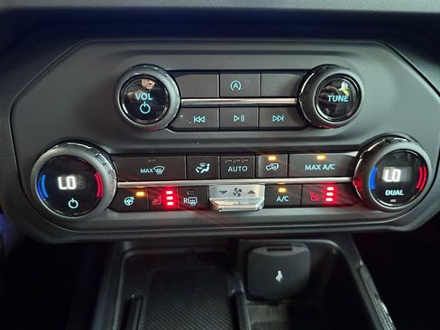 Used 2025 Ford Bronco Outer Banks AWD/4WD image 39