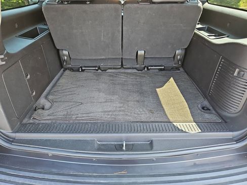 Used 2010 Chevrolet Suburban LTZ AWD/4WD image 23