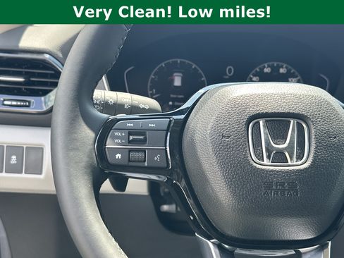 Used 2025 Honda Pilot EX-L image 28