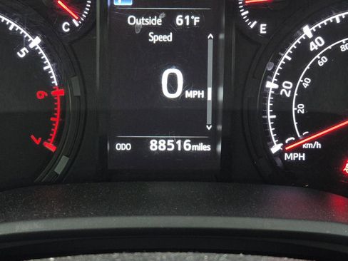 Used 2022 Toyota 4Runner SR5 image 20