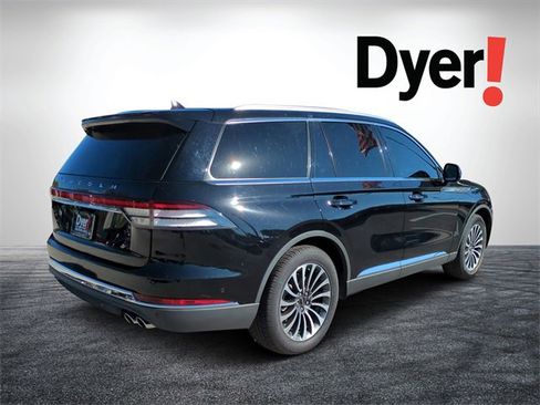 Used 2022 Lincoln Aviator Reserve w/ Equipment Group 201A image 3