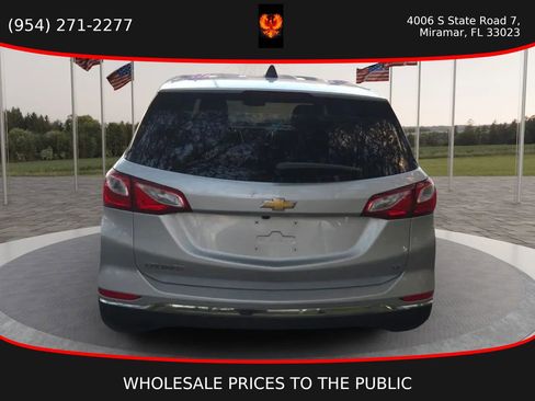 Used 2021 Chevrolet Equinox LT w/ Driver Convenience Package AWD/4WD image 5