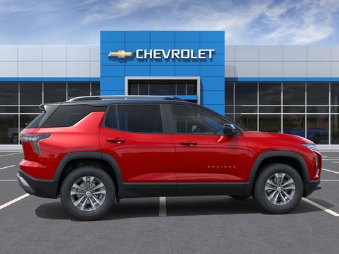 New 2026 Chevrolet Equinox LT w/ Convenience Package II FWD image 5