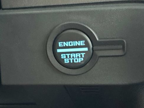 Used 2025 Ford Bronco Badlands AWD/4WD image 32