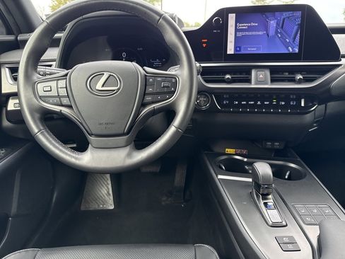 Used 2025 Lexus UX 300h AWD image 25