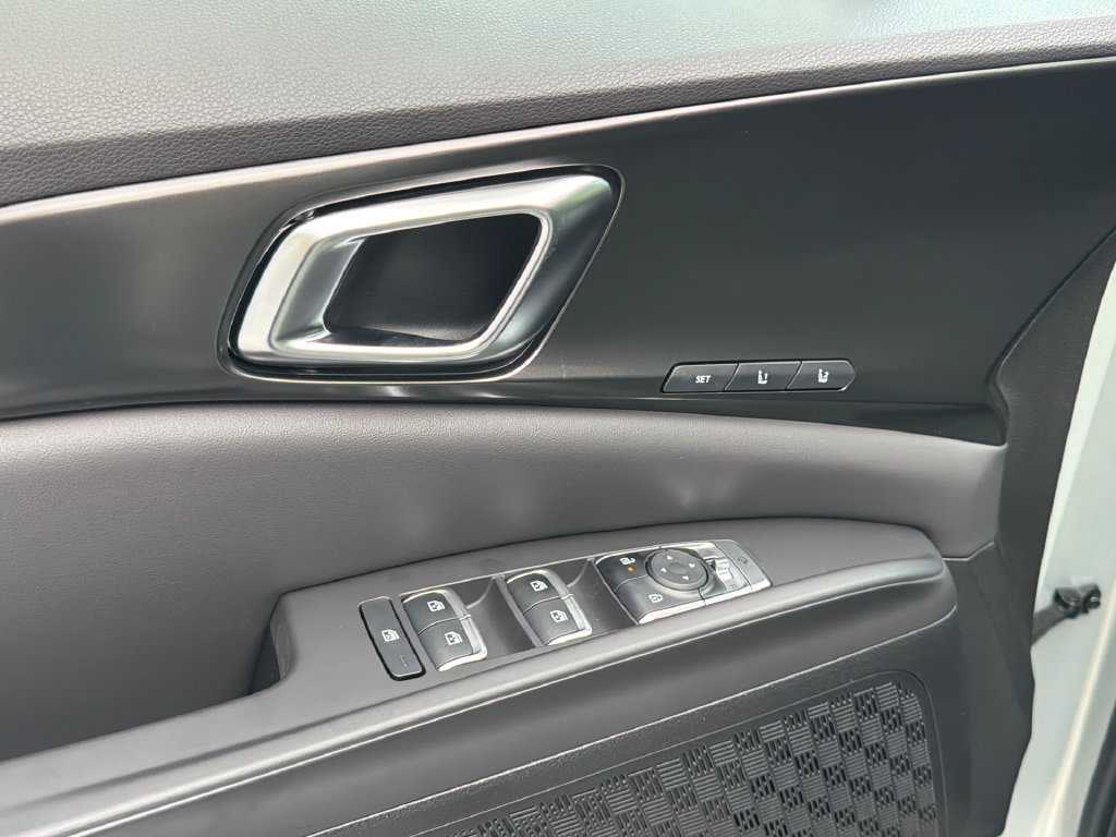 New 2027 Kia Carnival SX w/ Dark Edition Package FWD image 19