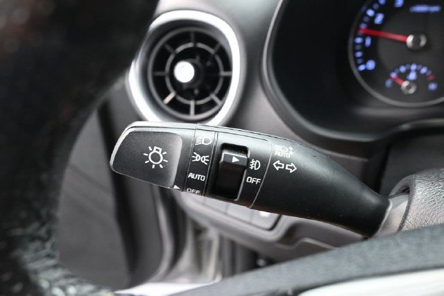 Used 2023 Kia Forte GT-Line w/ GT-Line Technology Package FWD image 17