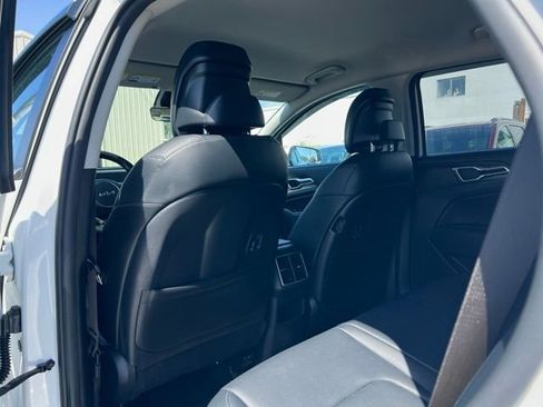 Certified 2023 Kia Sportage EX AWD/4WD image 11