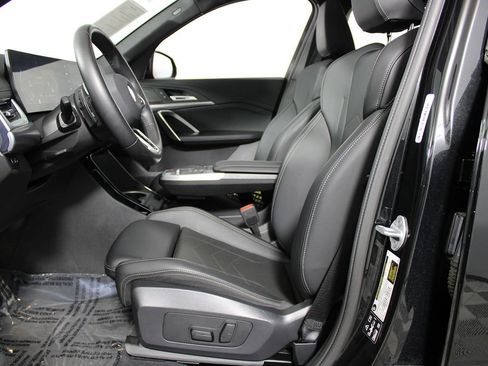 Used 2025 BMW X1 xDrive28i image 26