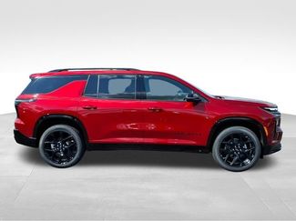 New 2026 Chevrolet Traverse RS w/ LPO, Floor Liner Package AWD/4WD video 2