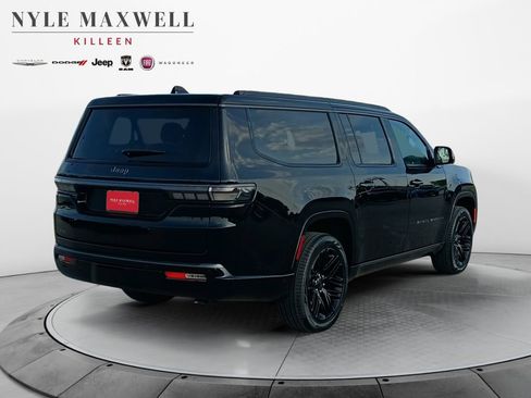 New 2026 Jeep Grand Wagoneer L Limited AWD/4WD image 16