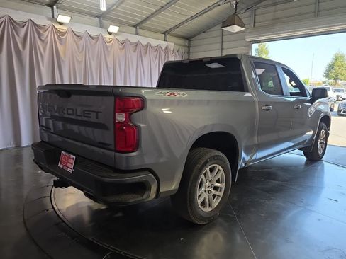 Used 2021 Chevrolet Silverado 1500 RST w/ Bed Protection Package AWD/4WD image 3