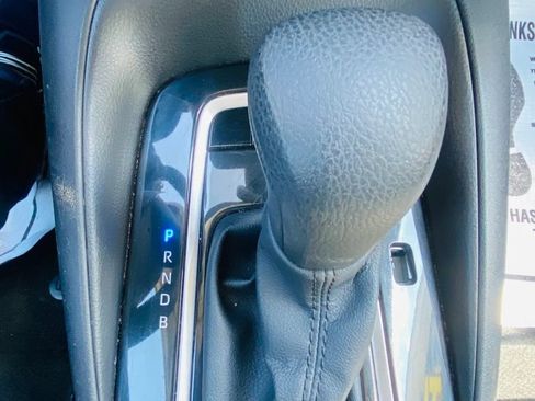 Used 2025 Toyota Corolla LE FWD image 16