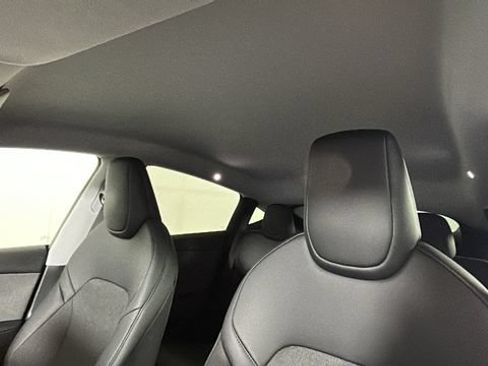 Used 2026 Tesla Model Y 2WD image 11