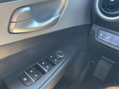 Used 2024 Kia Forte LXS w/ LXS Technology Package FWD image 29