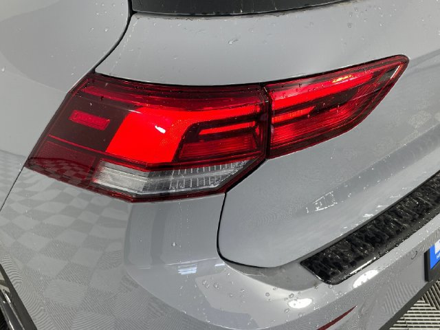 New 2026 Volkswagen GTI SE FWD image 10
