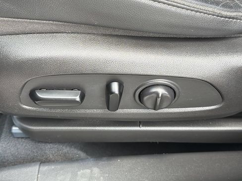 Used 2020 Buick Encore GX Essence FWD image 20