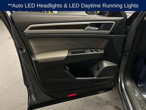 Used 2023 Volkswagen Atlas SE image 18