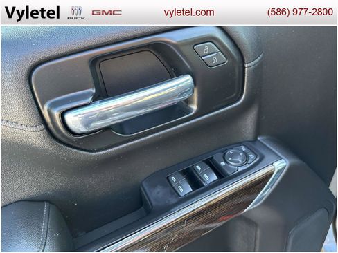 Used 2020 GMC Sierra 1500 SLE w/ SLE Value Package image 19