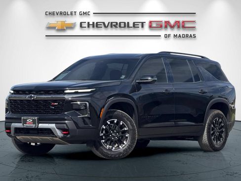 Used 2025 Chevrolet Traverse Z71 AWD/4WD image 7