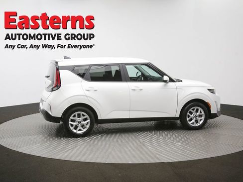 Used 2025 Kia Soul LX w/ LX Technology Package FWD image 43