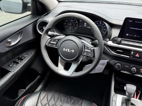 Certified 2024 Kia Forte LXS FWD image 15