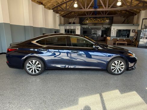 Used 2019 Lexus ES 350 w/ Premium Package FWD image 8