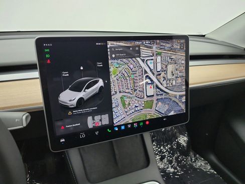 Used 2023 Tesla Model Y Long Range AWD/4WD image 10