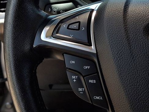 Used 2022 Ford Edge Titanium AWD/4WD image 20