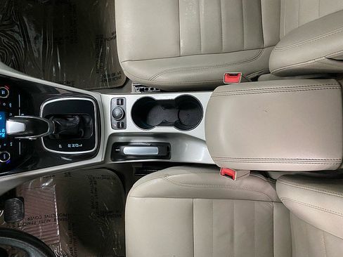 Used 2014 Ford C-MAX Energi SEL image 13