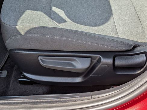 Used 2025 Kia K4 LXS image 15