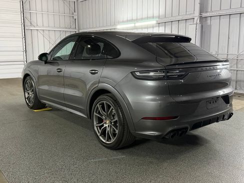 Used 2022 Porsche Cayenne GTS AWD/4WD image 13