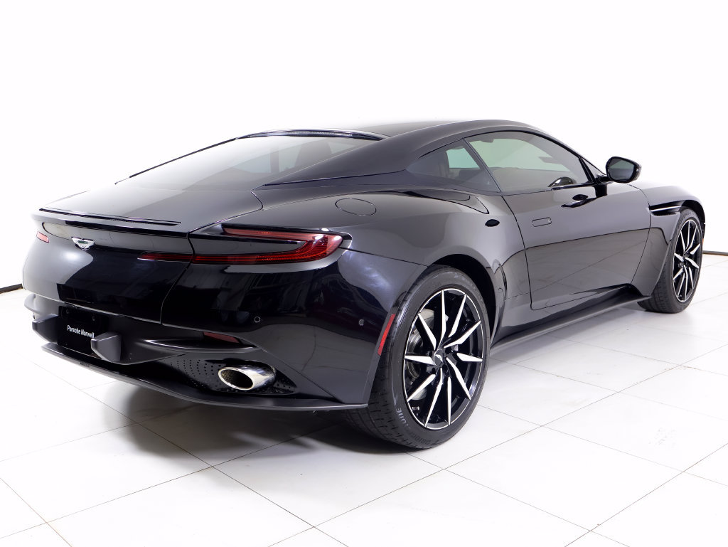 Used 2020 Aston Martin DB11 Coupe RWD image 28